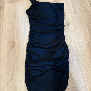 Elegant Black One-Shoulder Dress